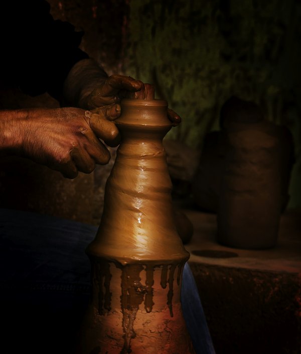 Comment participer à des ateliers de poterie dans les villages traditionnels au Maroc?